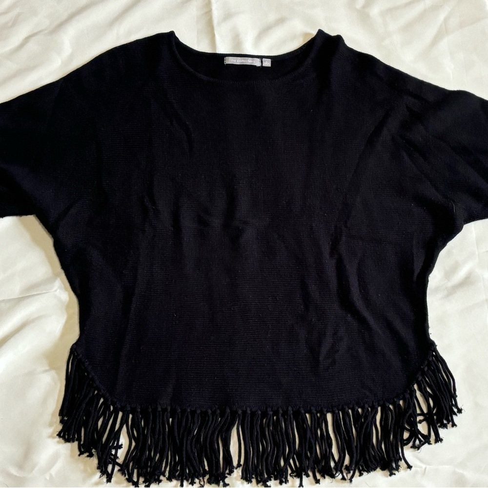 Short sleeved sweater